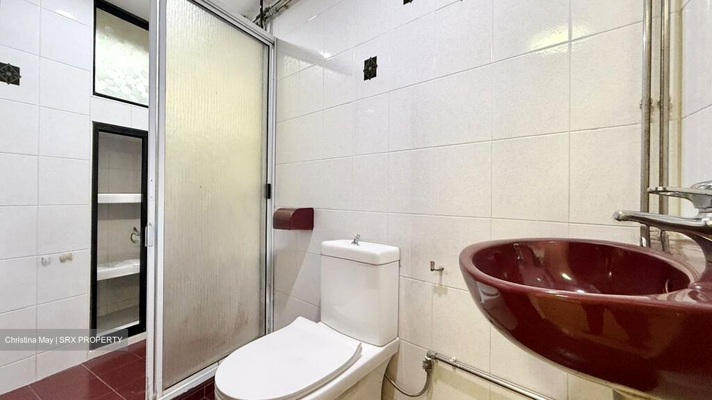 Pine Grove (D21), Condominium #500210471